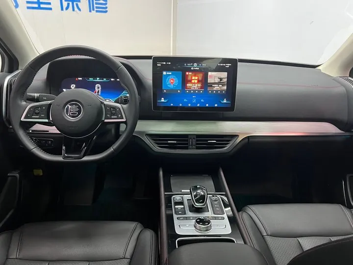 BYD TANG 2.0T 205HP L4 6DCT PHEV 19.96KWH 2018