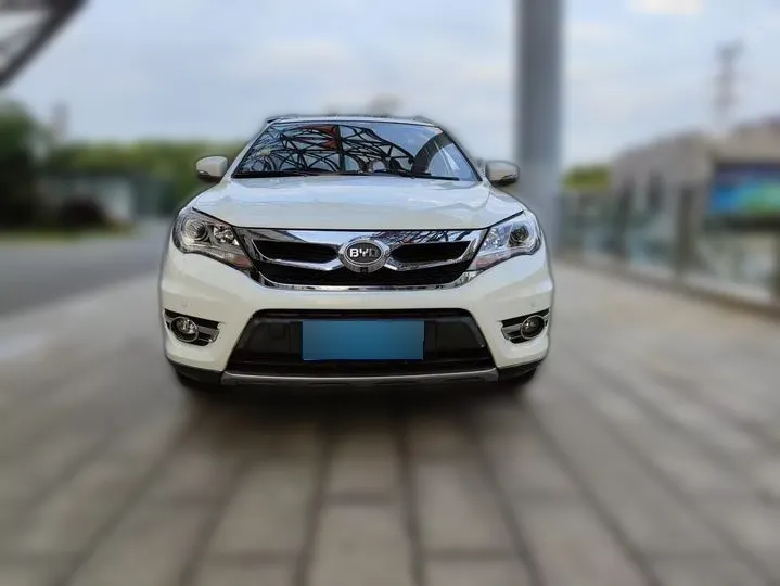 BYD S7 2.0T 205HP L4 6DCT 2015