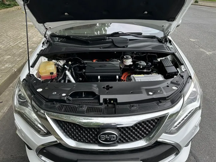 BYD TANG 2.0T 205HP L4 6DCT PHEV 2015