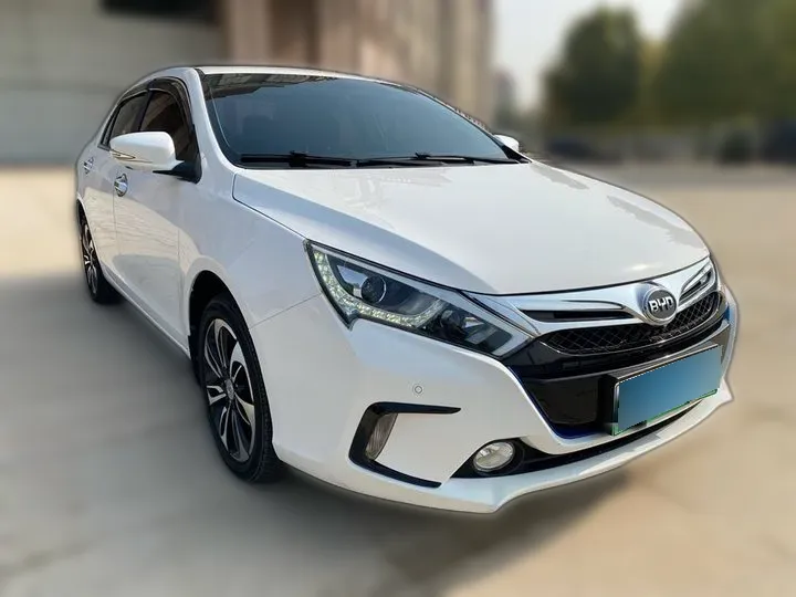 BYD QIN 1.5T 154HP L4 6DCT PHEV 13KWH 2015