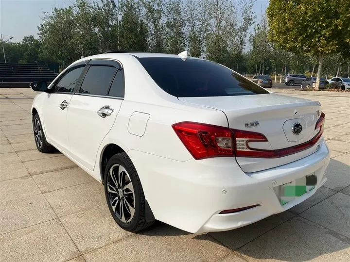 BYD QIN 1.5T 154HP L4 6DCT PHEV 13KWH 2015