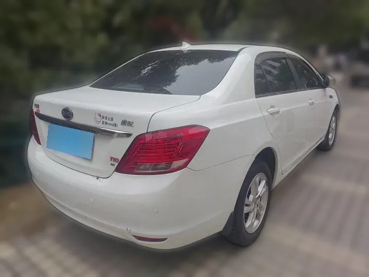 BYD SURUI 1.5T 154HP L4 6DCT 2014