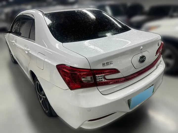 BYD QIN 1.5T 154HP L4 6DCT PHEV 13KWH 2014