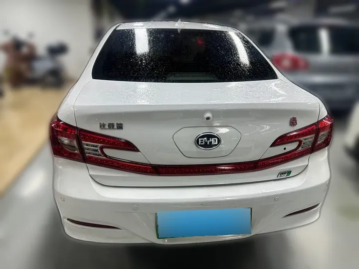 BYD QIN 1.5T 154HP L4 6DCT PHEV 13KWH 2014