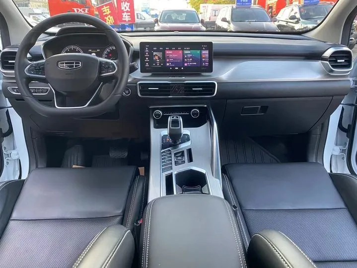 GEELY COOLRAY 1.5T 177HP L3 7DCT 2019