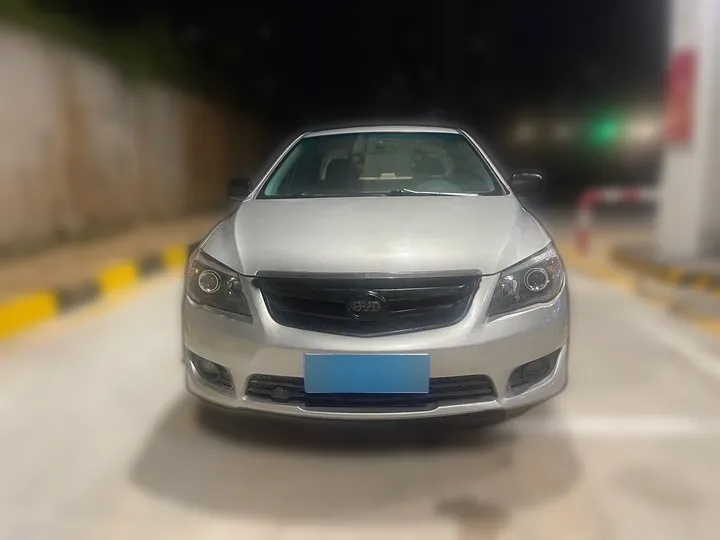 BYD L3 1.5L 109HP L4 5MT 2015