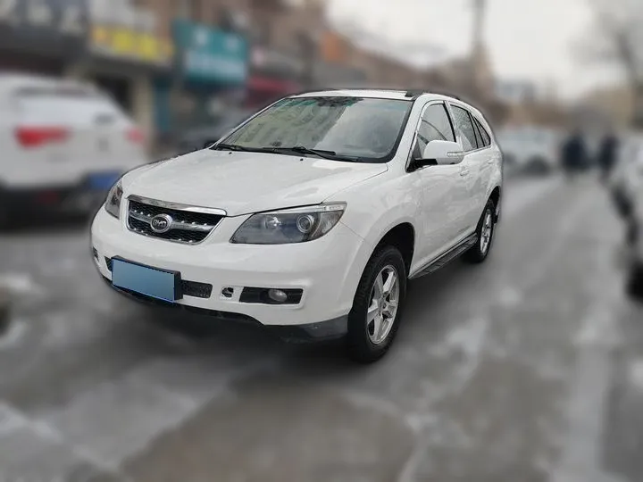 BYD S6 2.0L 140HP L4 5MT 2013