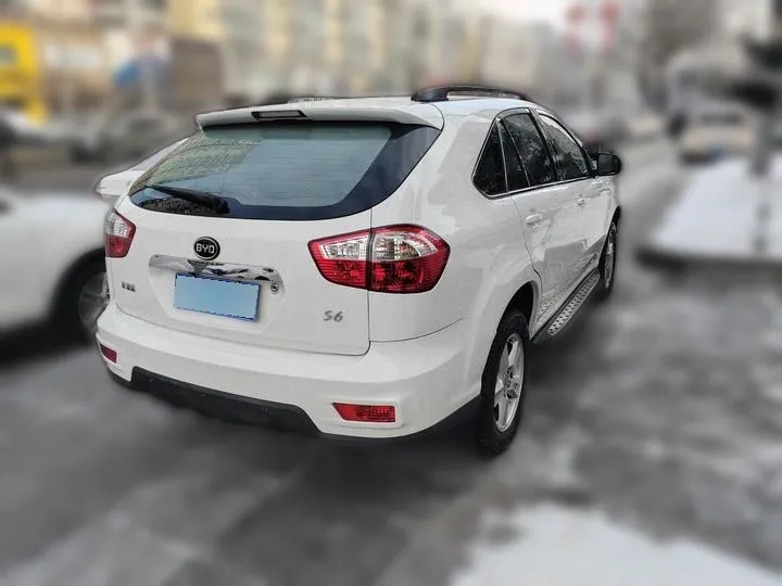 BYD S6 2.0L 140HP L4 5MT 2013