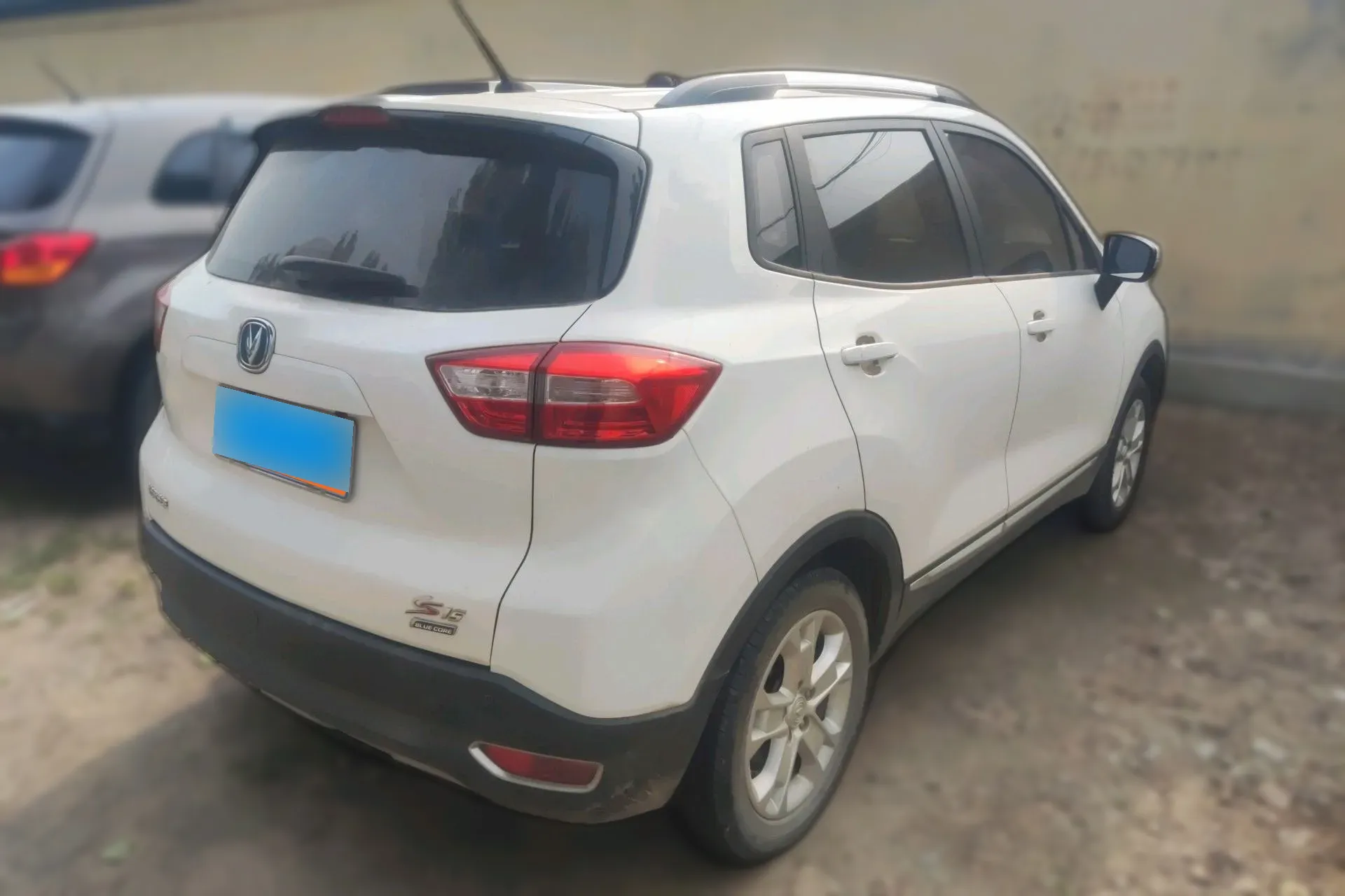 CHANGAN CS15 1.5L 107HP L4 5MT 2016