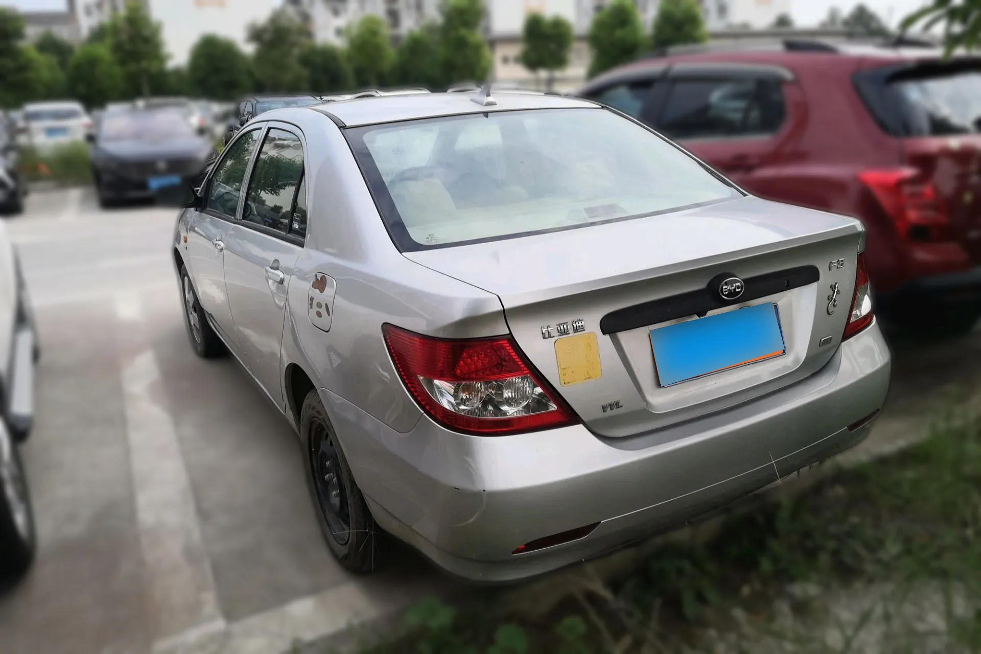 BYD F3 1.5L 109HP L4 5MT 2013