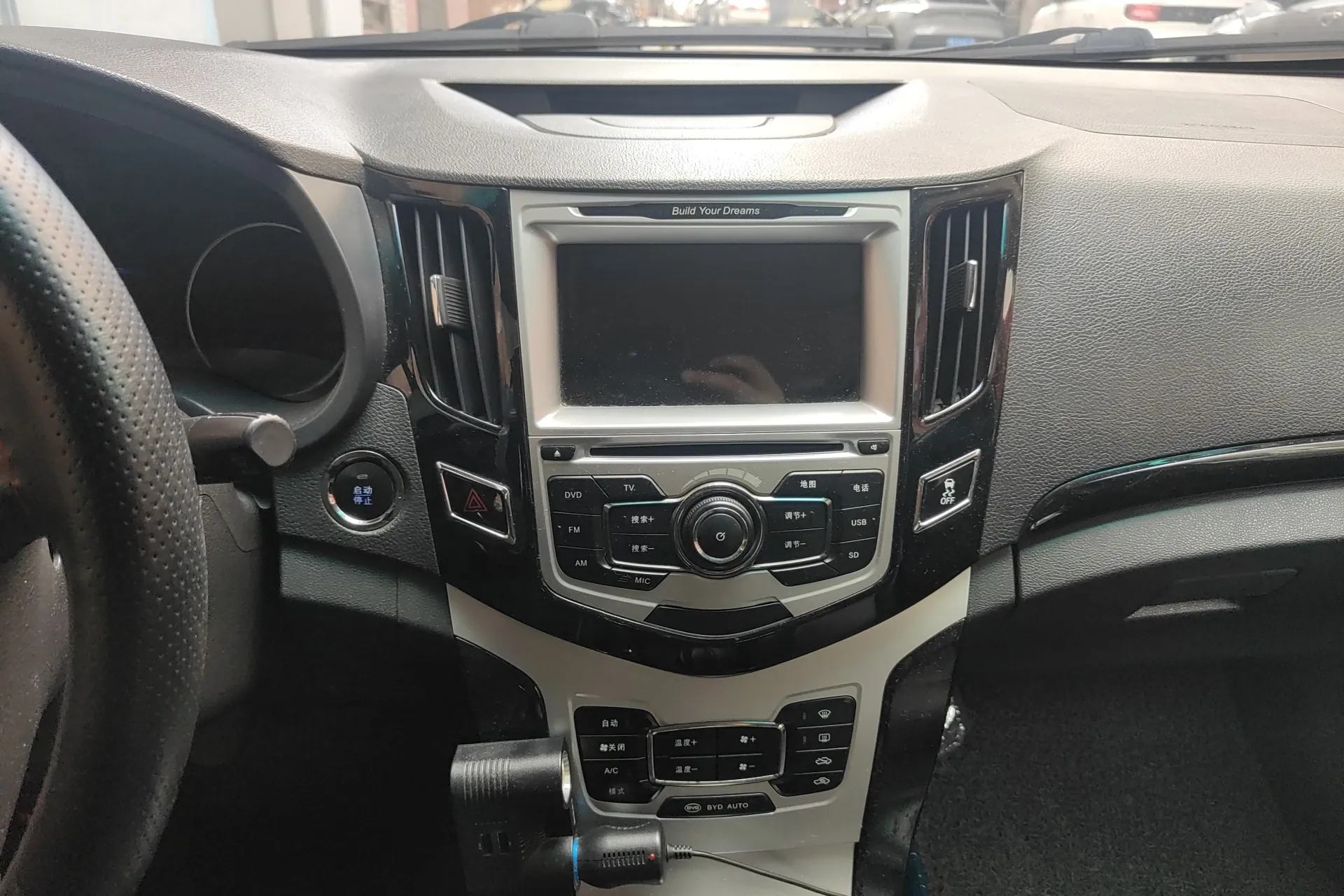 BYD SURUI 1.5L 109HP L4 5MT 2014