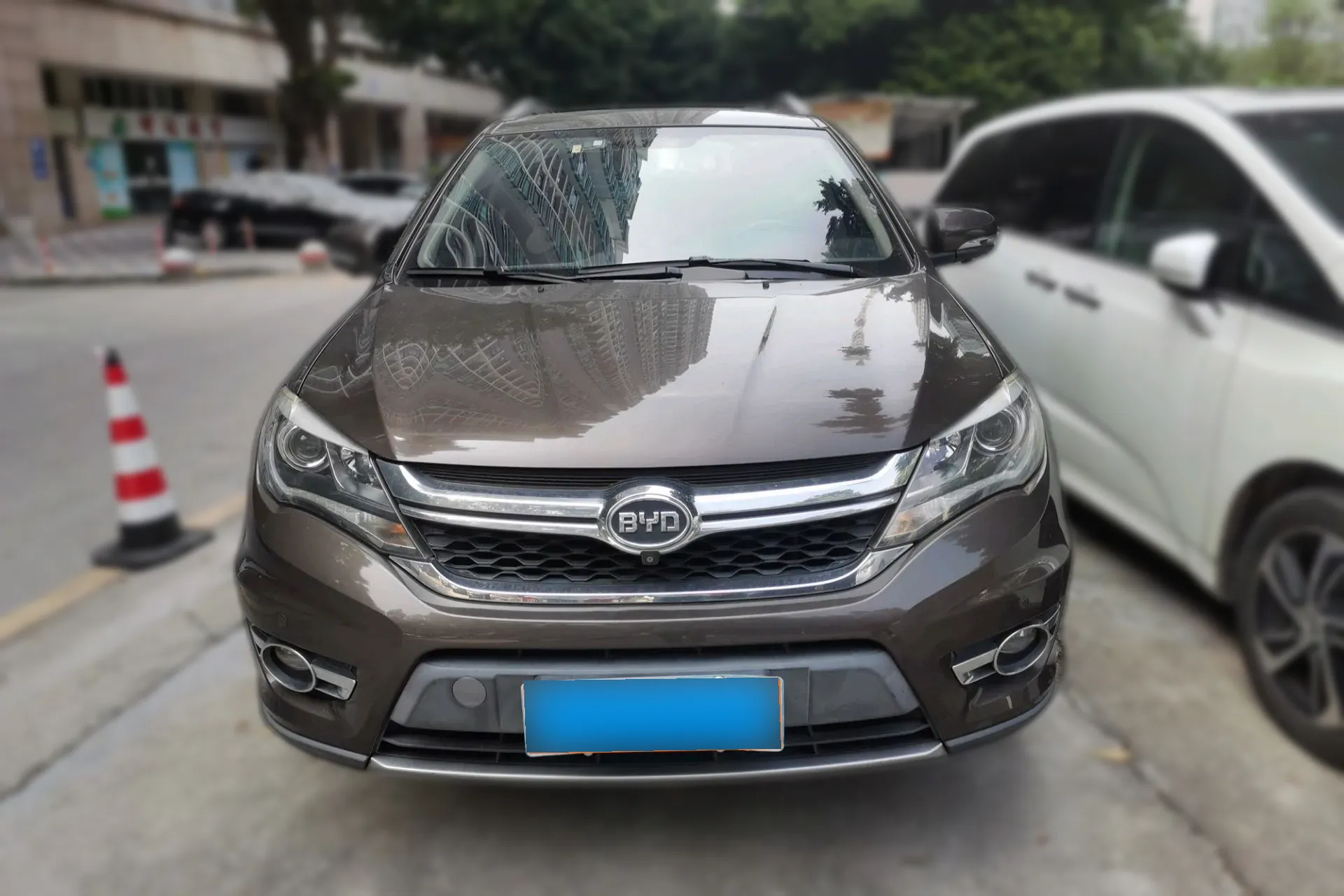 BYD S7 2.0T 205HP L4 6DCT 2017