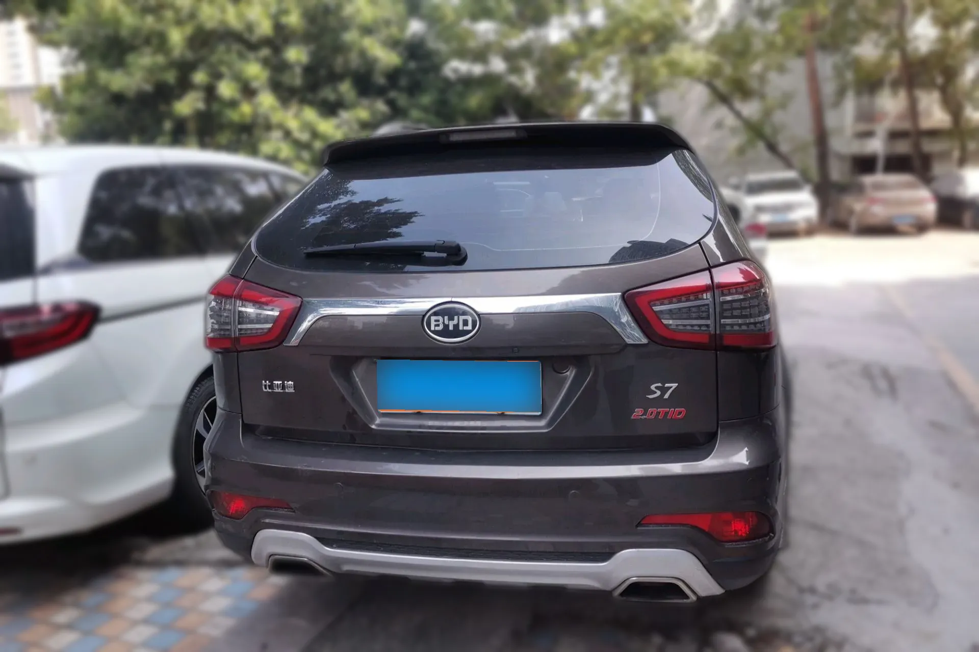 BYD S7 2.0T 205HP L4 6DCT 2017