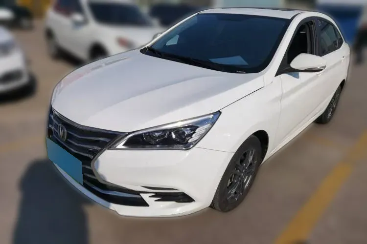 CHANGAN EADO DT 1.6L 125HP L4 5MT 2019