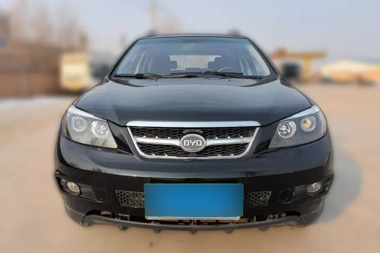 BYD S6 2.0L 140HP L4 5MT 2013